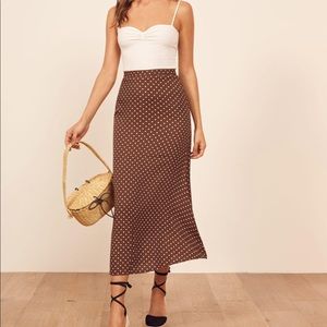 NWT Reformation Bea Skirt in Truffle, Size 2